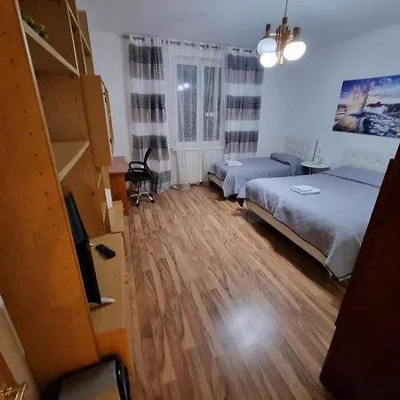 Affittacamere Viaggiatore Πανσιόν Monfalcone